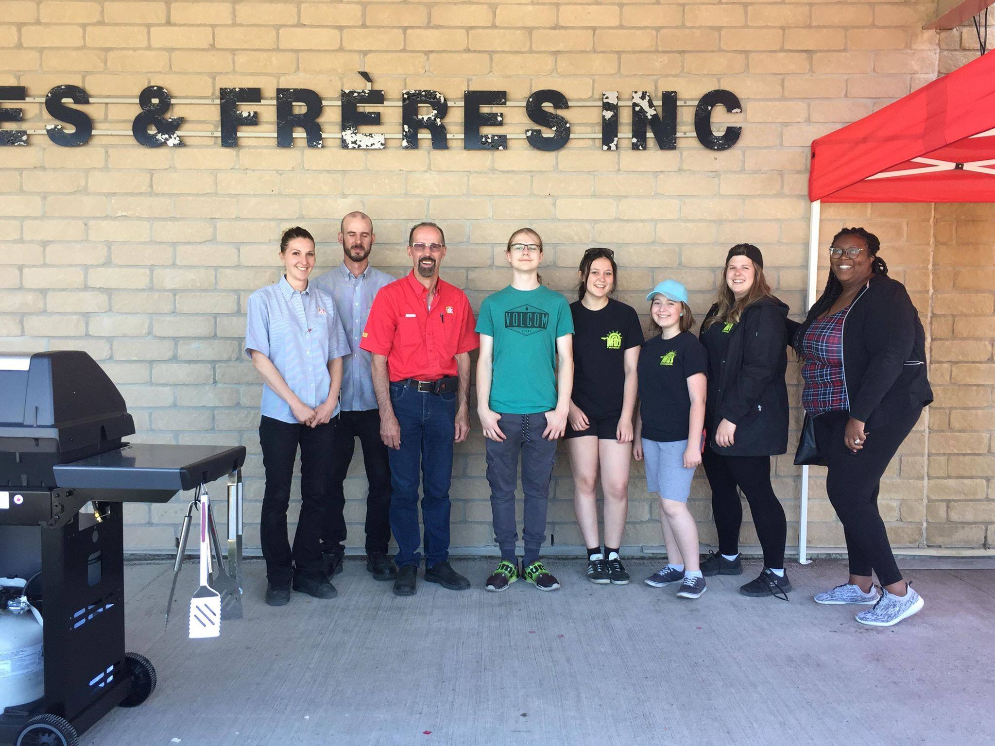 35049965_1850731301897564_5985871967402590208_n